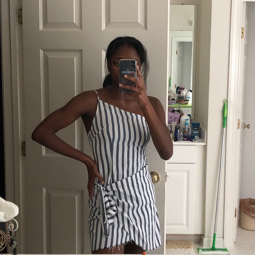 LF Mini Wrap Dress